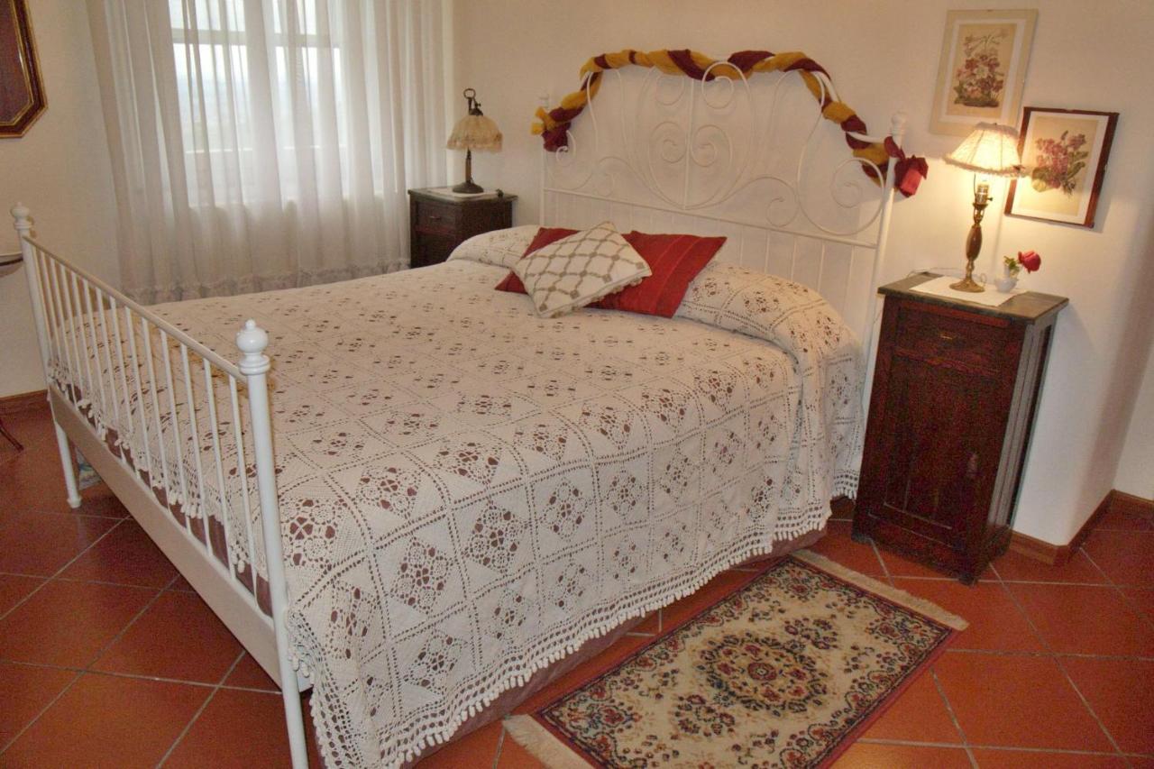 B&B Rosso Baccara Montevettolini Exterior photo
